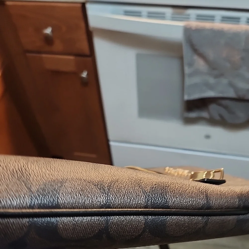 Coach Black and Brown Crossbody Bag - Picture 14 of 16